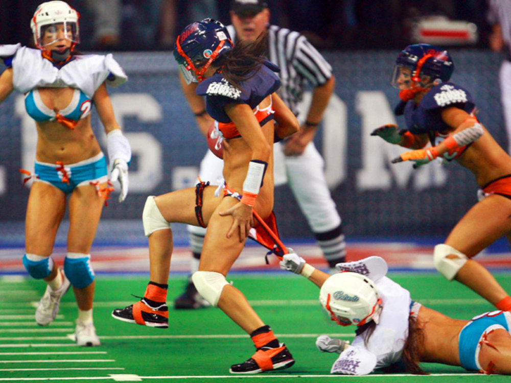 090509+lingerie+football+treated.jpg