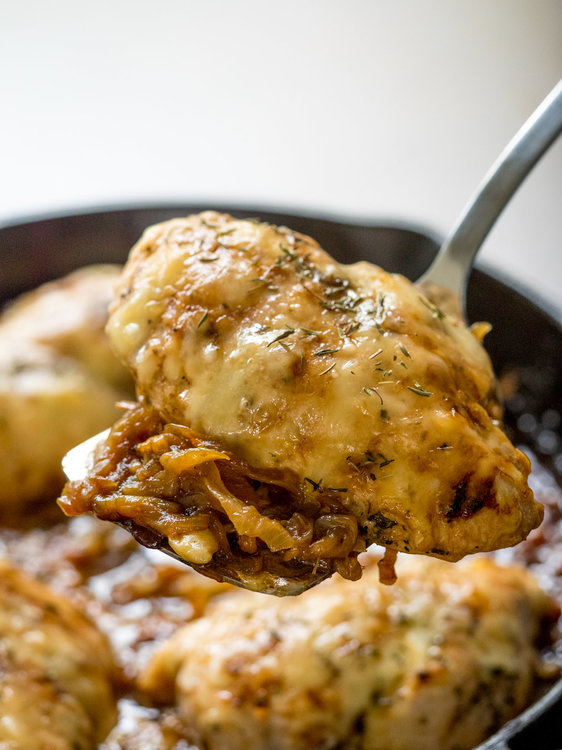 french_onion_chicken_skillet_vertical_4.jpg