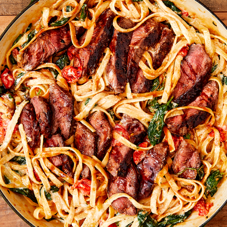 190409-creamy-steak-fettucine-horizontal-1-1555596324.png