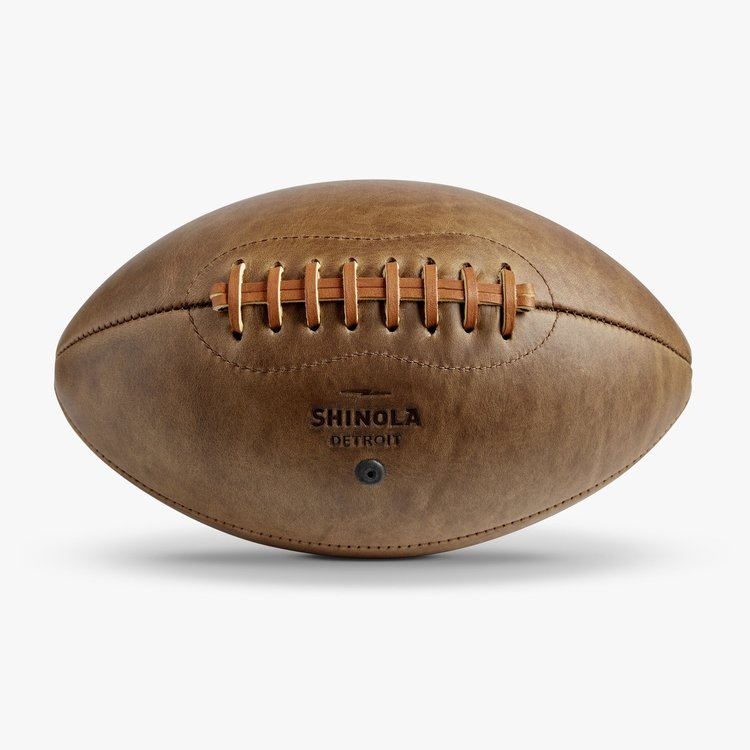 S0620098528_LeatherFootball_Navigator_3840H_MAIN_01.png