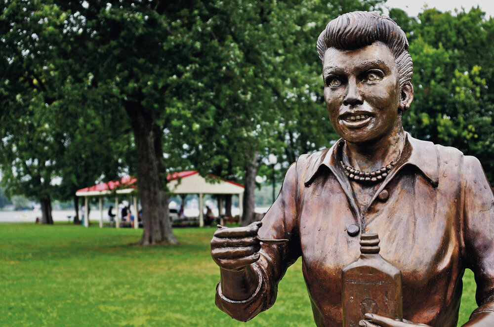 lucille ball statue ii.jpg
