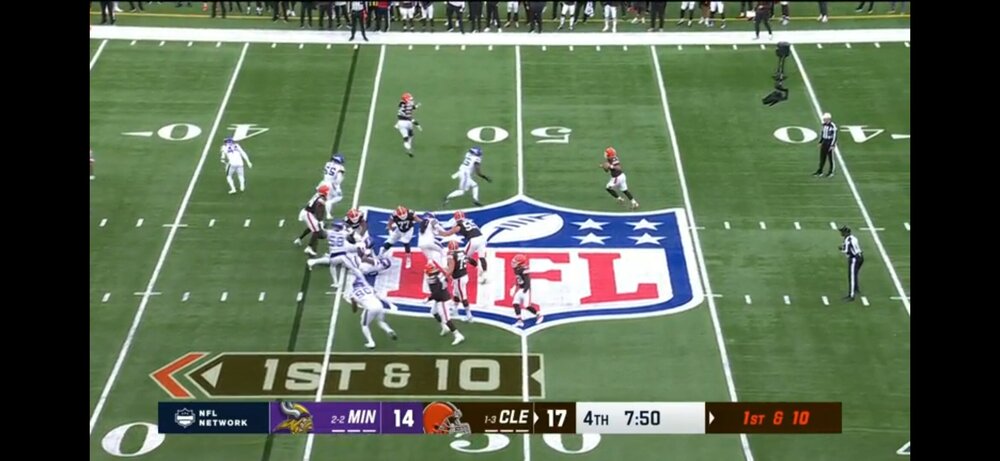Screenshot_20251006_130049_NFL.thumb.jpg.412d8ba13a038f729327377b244008a1.jpg
