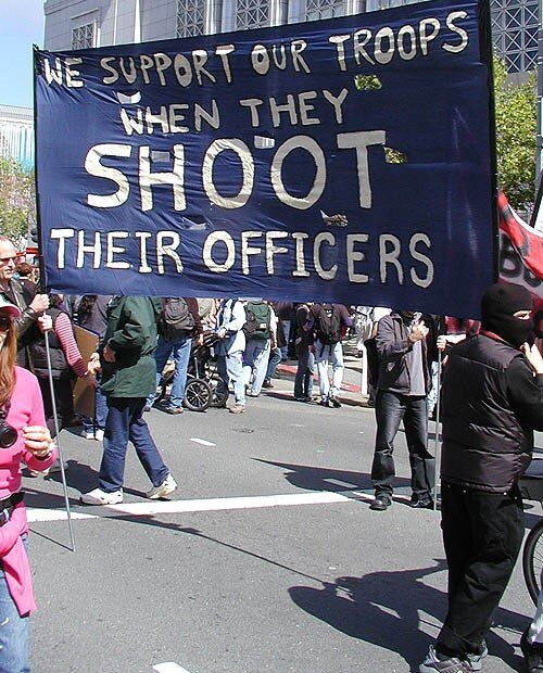 supportourtroops.jpeg.755f7f1d2ca167683071920ad632a11a.jpeg
